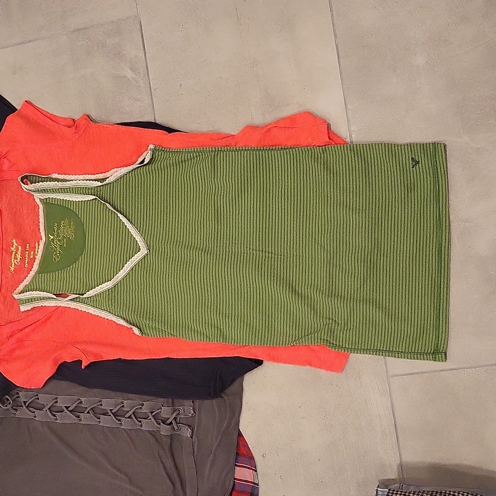 Bundle of American Eagle teen-girl clothes - Picture 7 of 12
